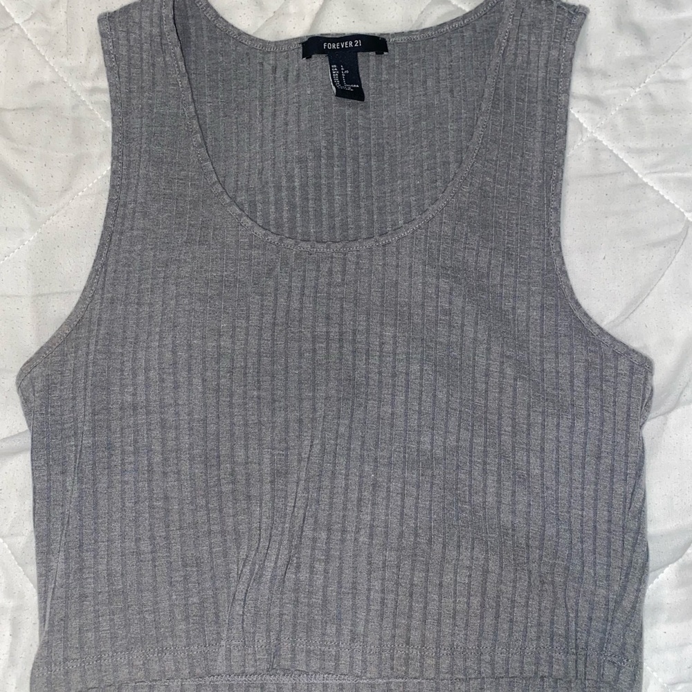 Forever 21 Grey Ribbed Crop Top